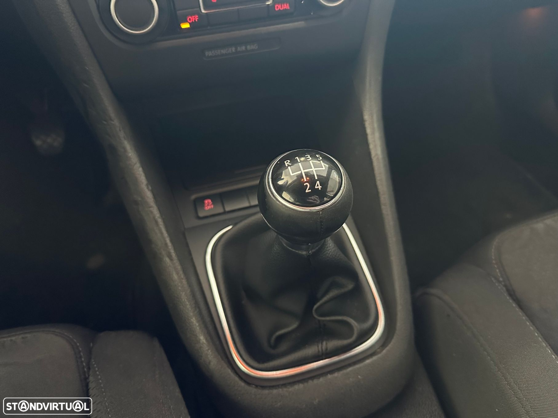 VW Golf Variant 1.6 TDi Confortline - 15