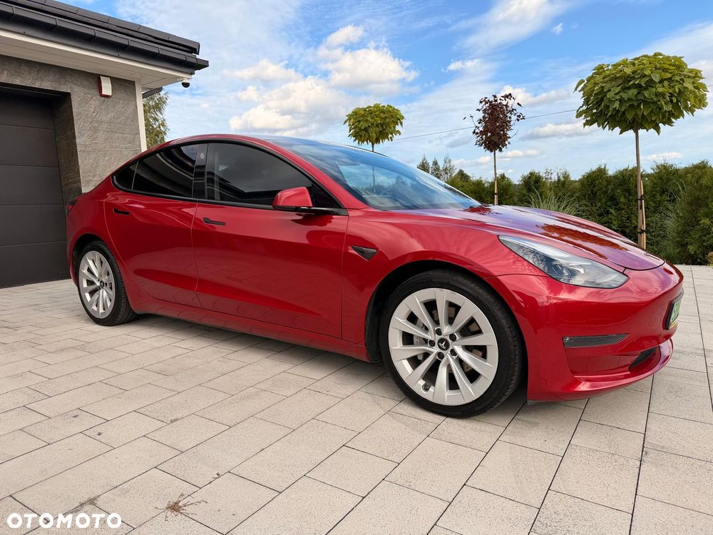 Tesla Model 3 - 5