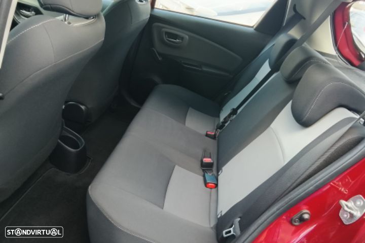 Toyota Yaris 1.0 VVT-i Exclusive - 25