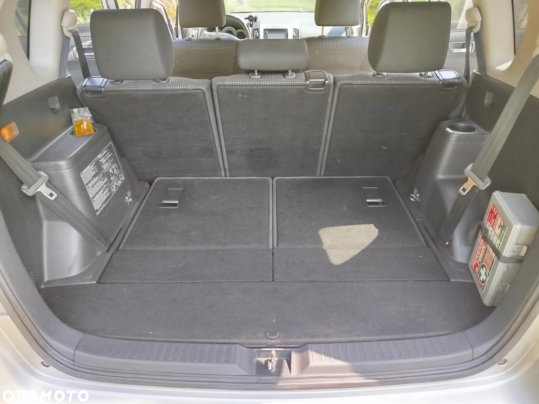 Toyota Corolla Verso 2.2 D-4D X 7os - 18