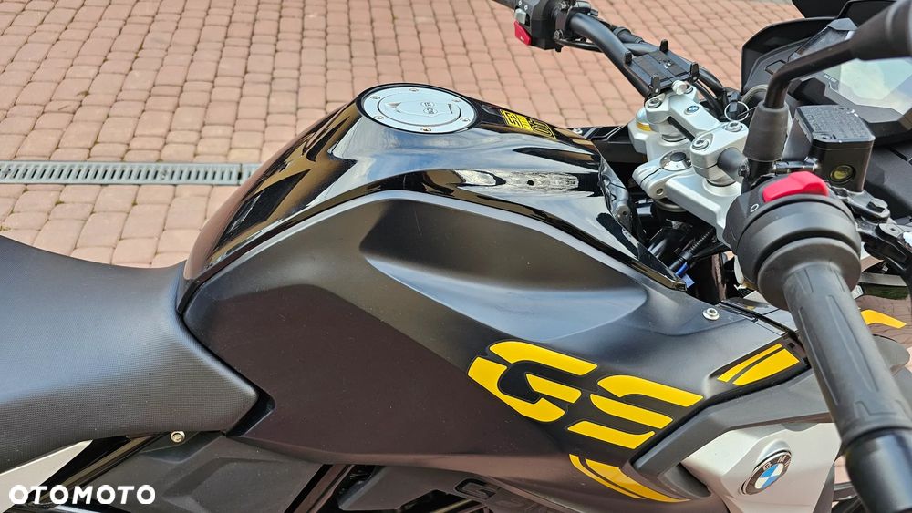 BMW G - 25