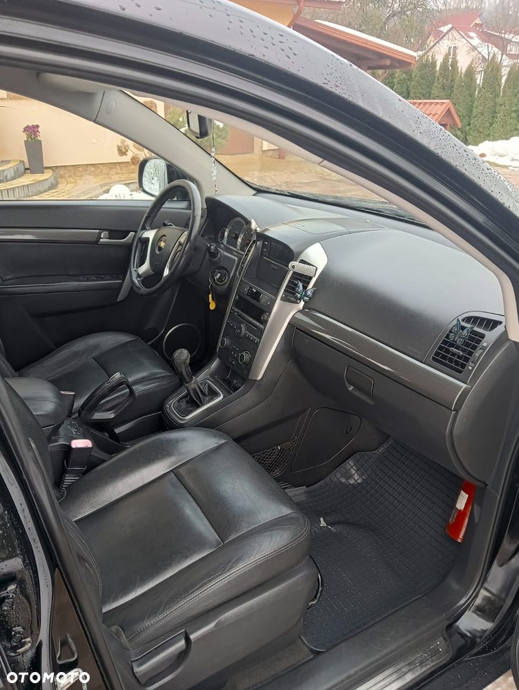Chevrolet Captiva - 15