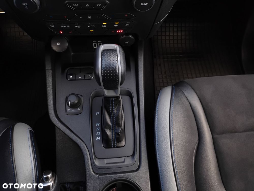Ford Ranger Raptor - 23