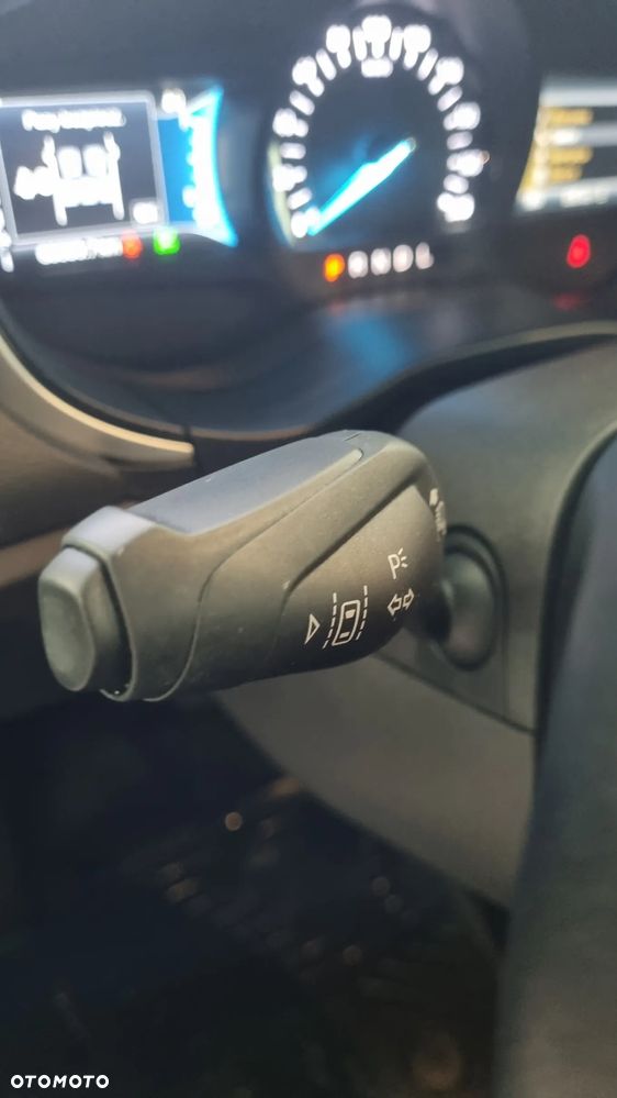 Ford Mondeo 2.0 Hybrid Trend - 9