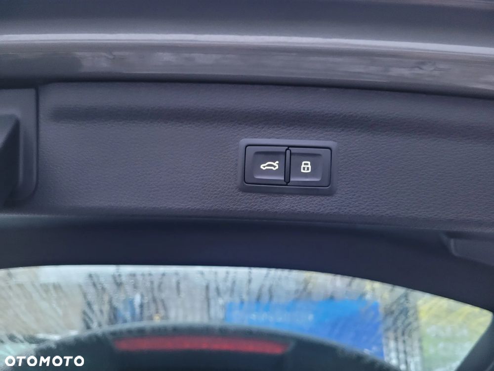 Audi Q3 35 TDI S tronic - 18