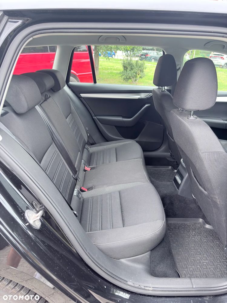 Skoda Octavia 1.6 TDI Ambition - 9