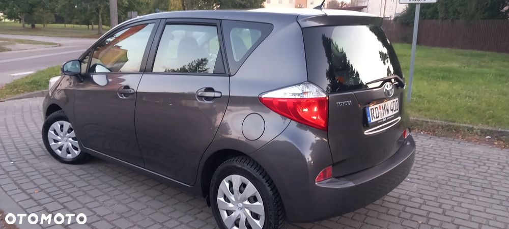 Toyota Verso S 1.33 VVT-i - 4