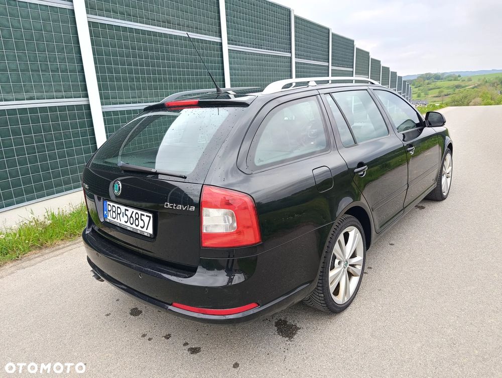 Skoda Octavia 2.0 TDI RS - 21