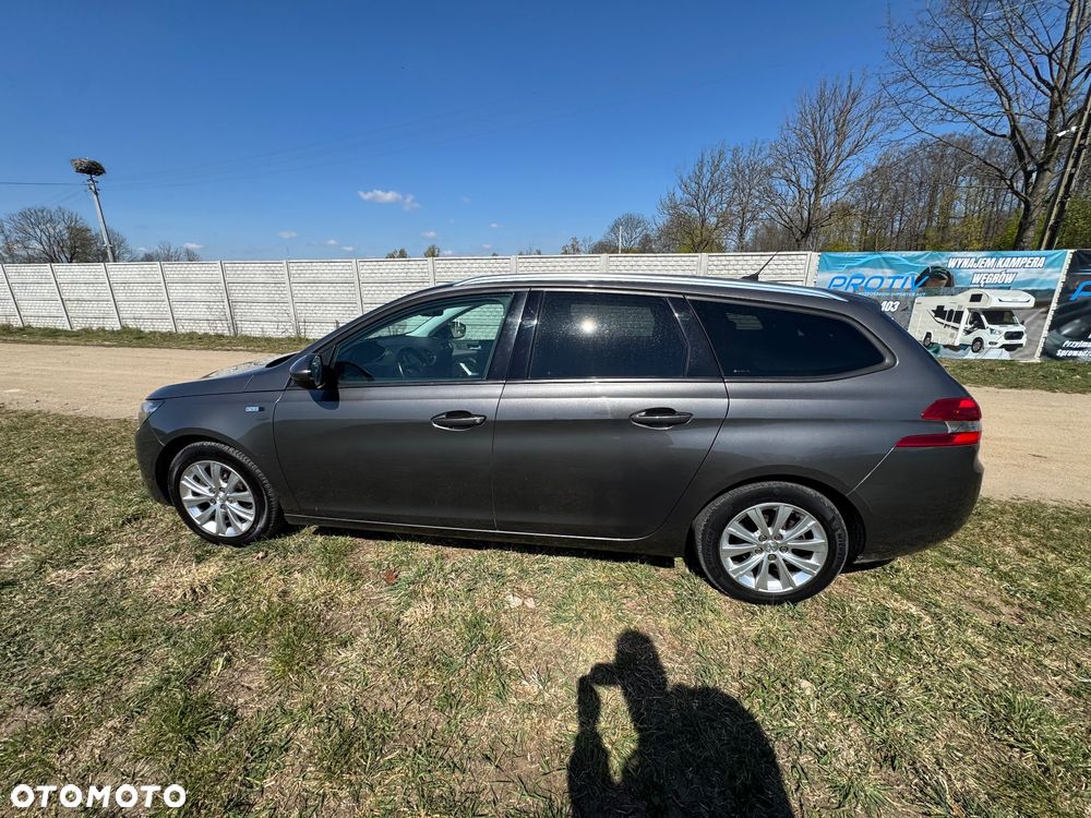 Peugeot 308 PureTech 110 Stop & Start Allure - 11