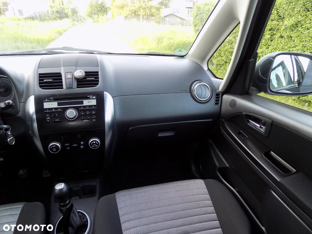 Fiat Sedici 1.6 16V 4x2 Dynamic - 17