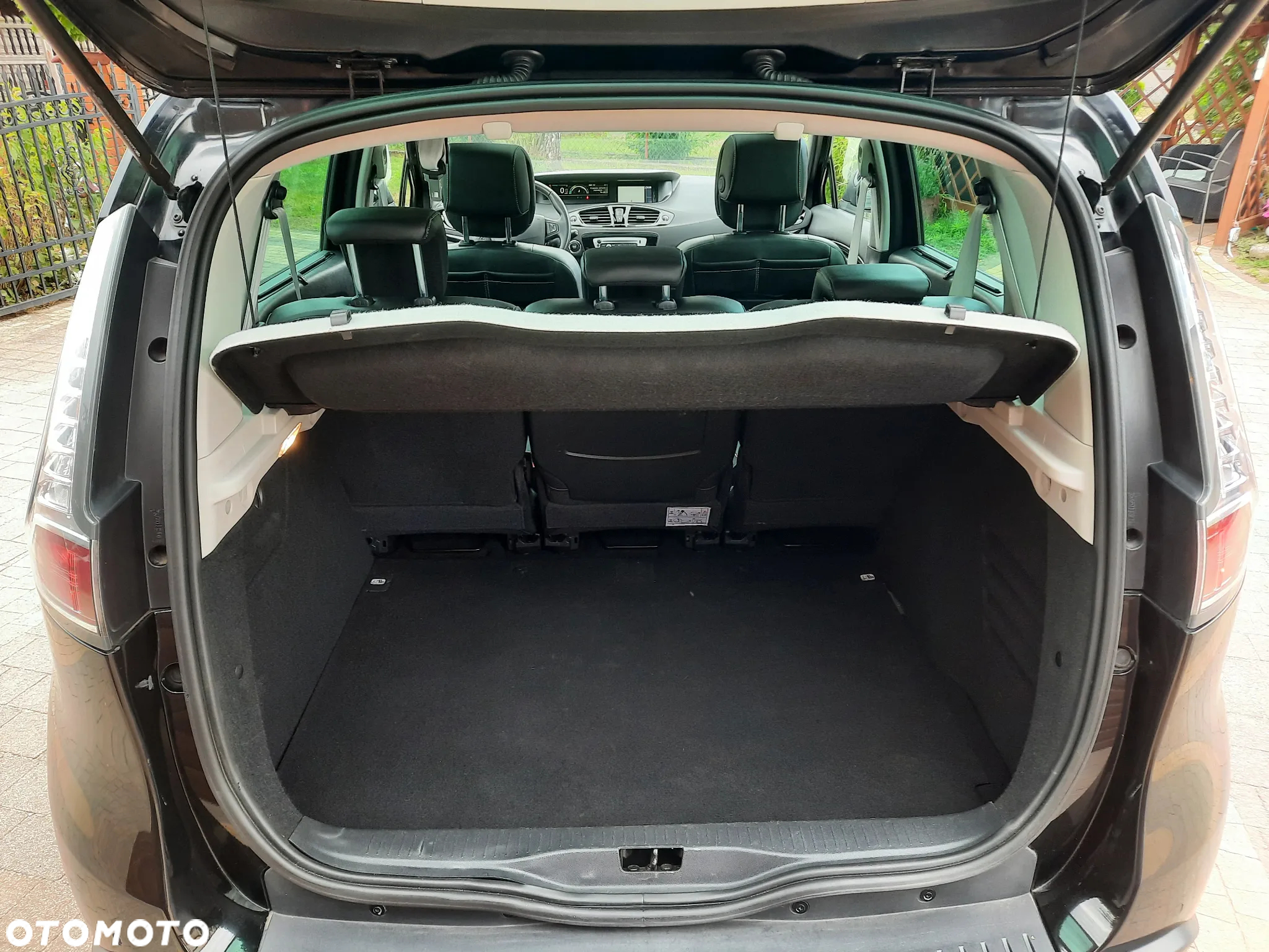 Renault Scenic ENERGY TCe 130 S&S Bose Edition - 11