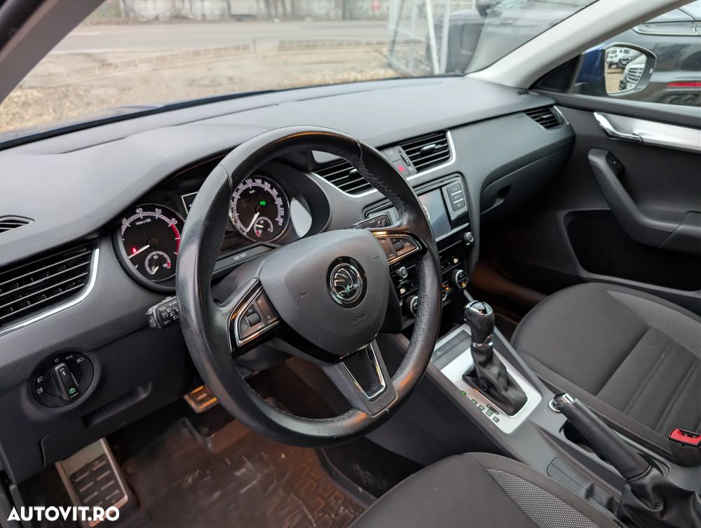 Skoda Octavia 1.5 TSI DSG Style - 10