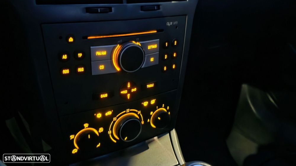 Opel Astra 1.3 CDTI Enjoy EcoFLEX - 17