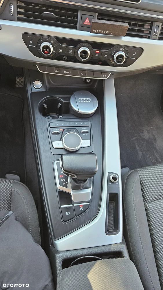 Audi A4 Limousine 1.4 TFSI S tronic - 20