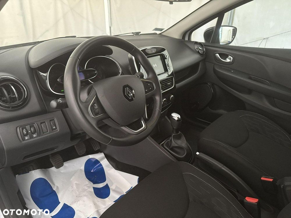 Renault Clio - 13