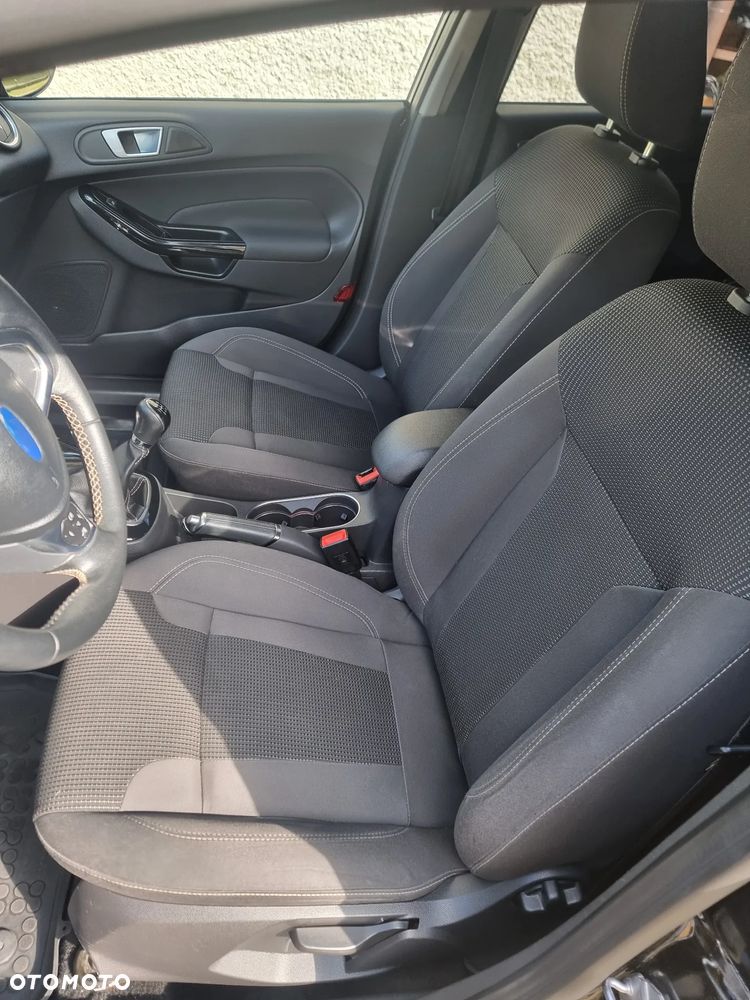 Ford Fiesta - 6