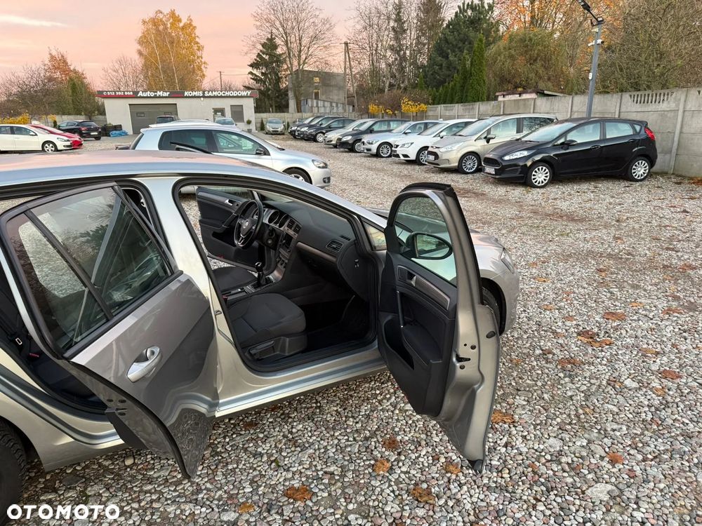 Volkswagen Golf - 15