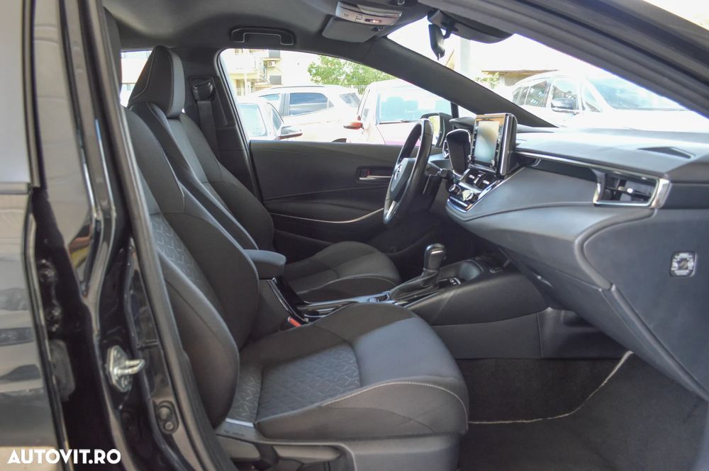 Toyota Corolla 2.0 Business Edition - 31
