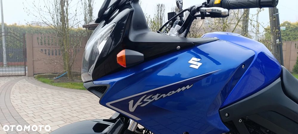 Suzuki V-STROM - 37