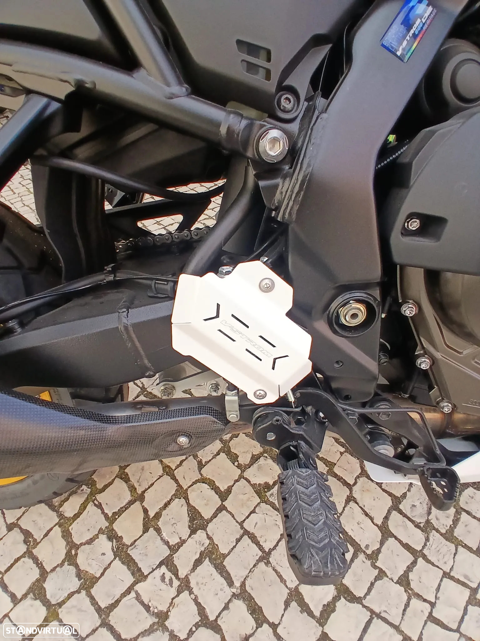 Suzuki V STROM Heritage 800 DE - 7