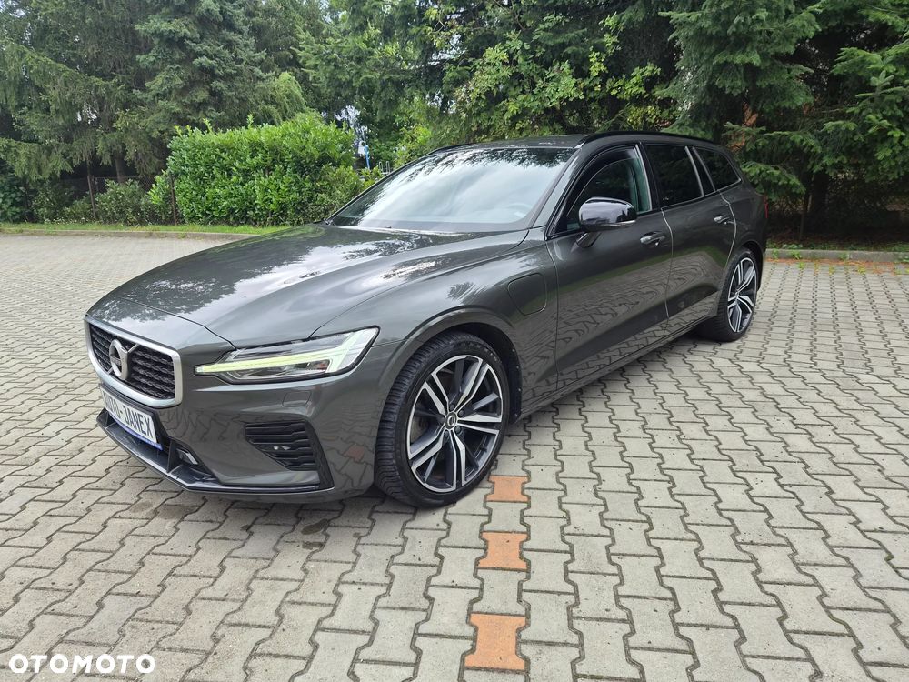 Volvo V60 T8 AWD Plug-In Hybrid R-Design - 4