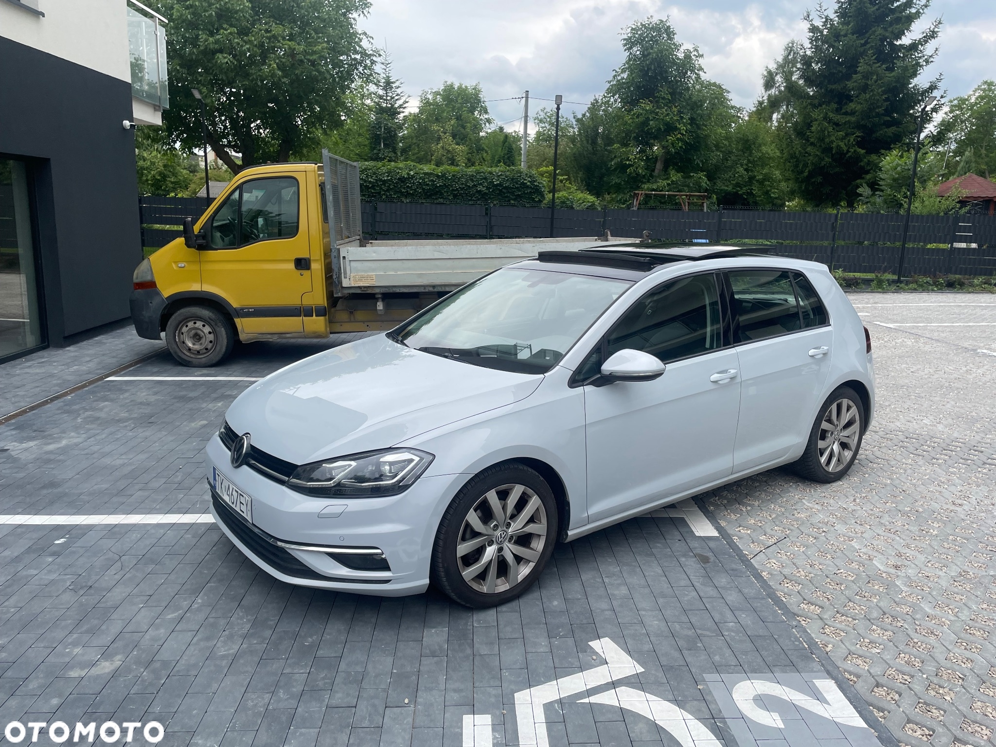 Volkswagen Golf - 2