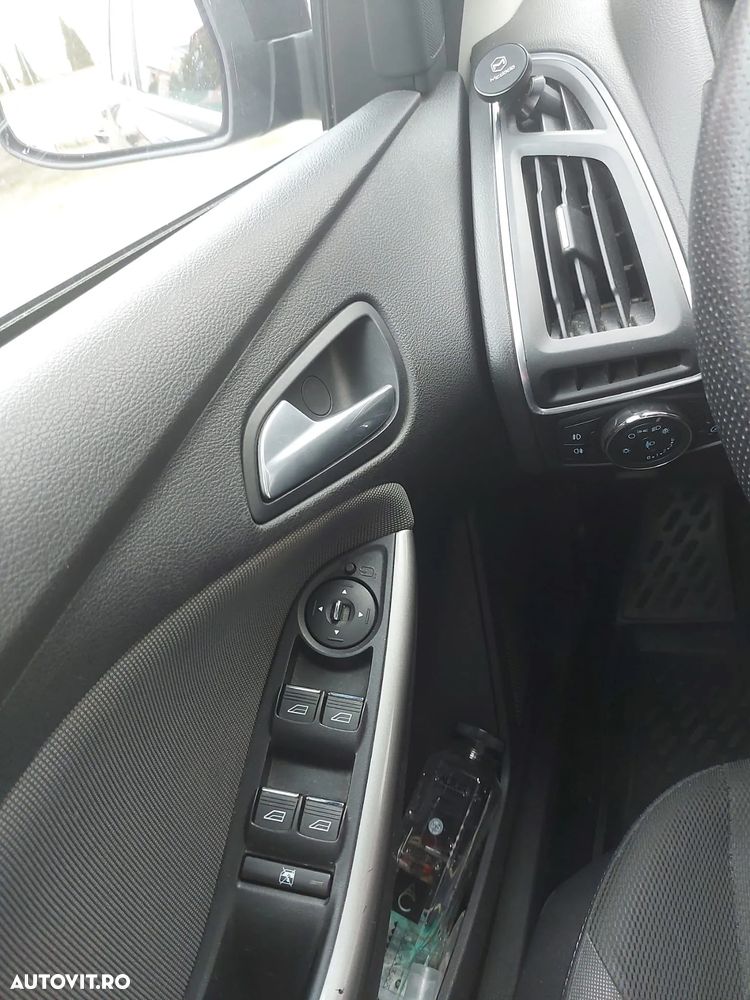 Ford Focus - 3