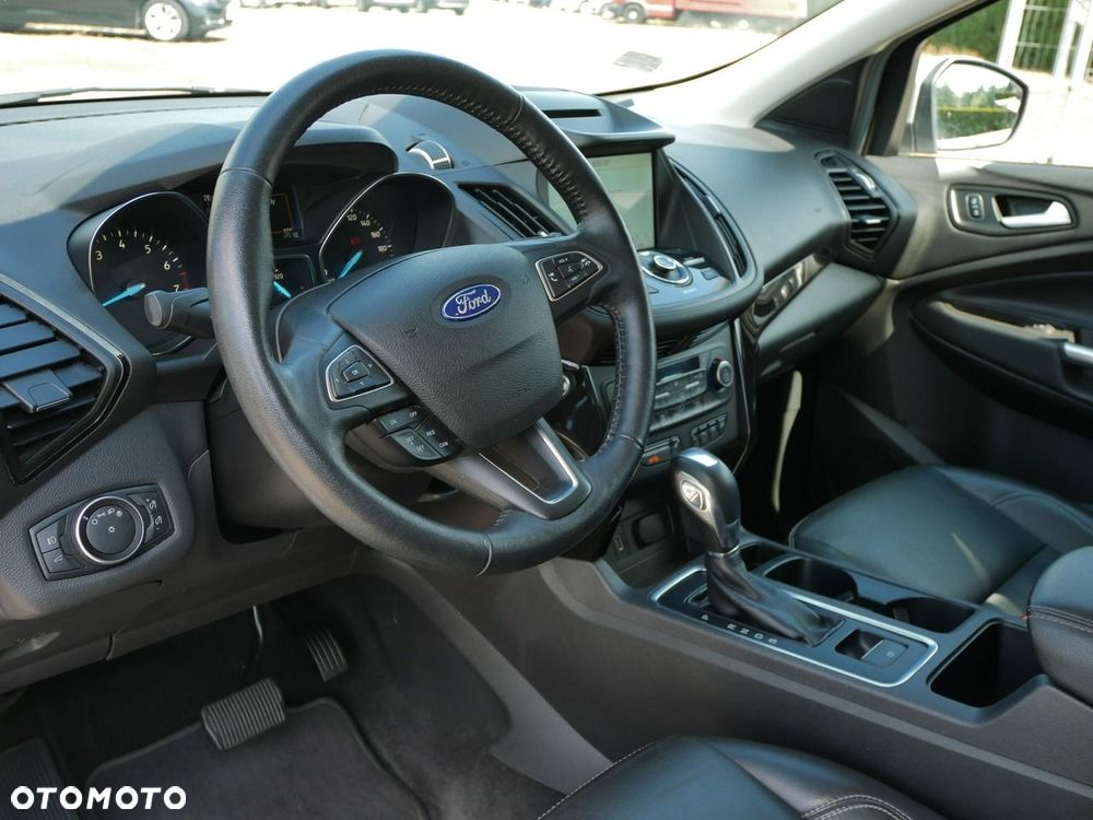 Ford Escape 2.0 EcoBoost AWD Titanium - 18