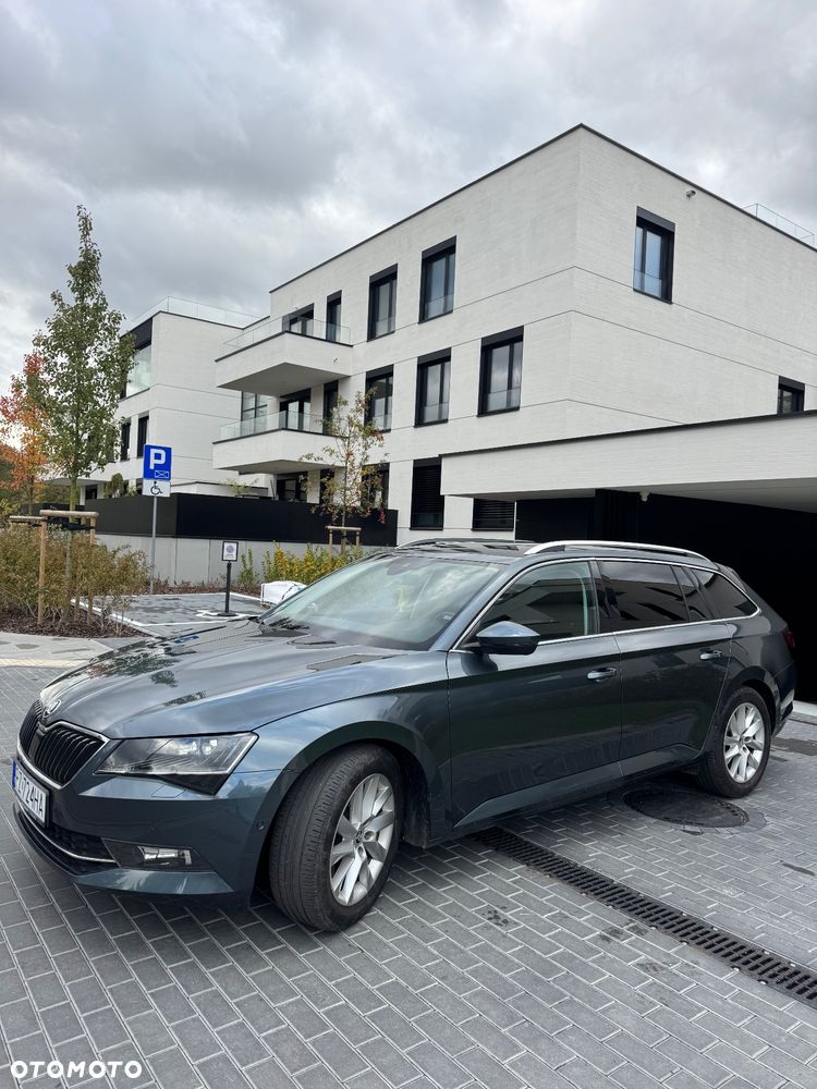 Skoda Superb 2.0 TDI Active DSG - 13