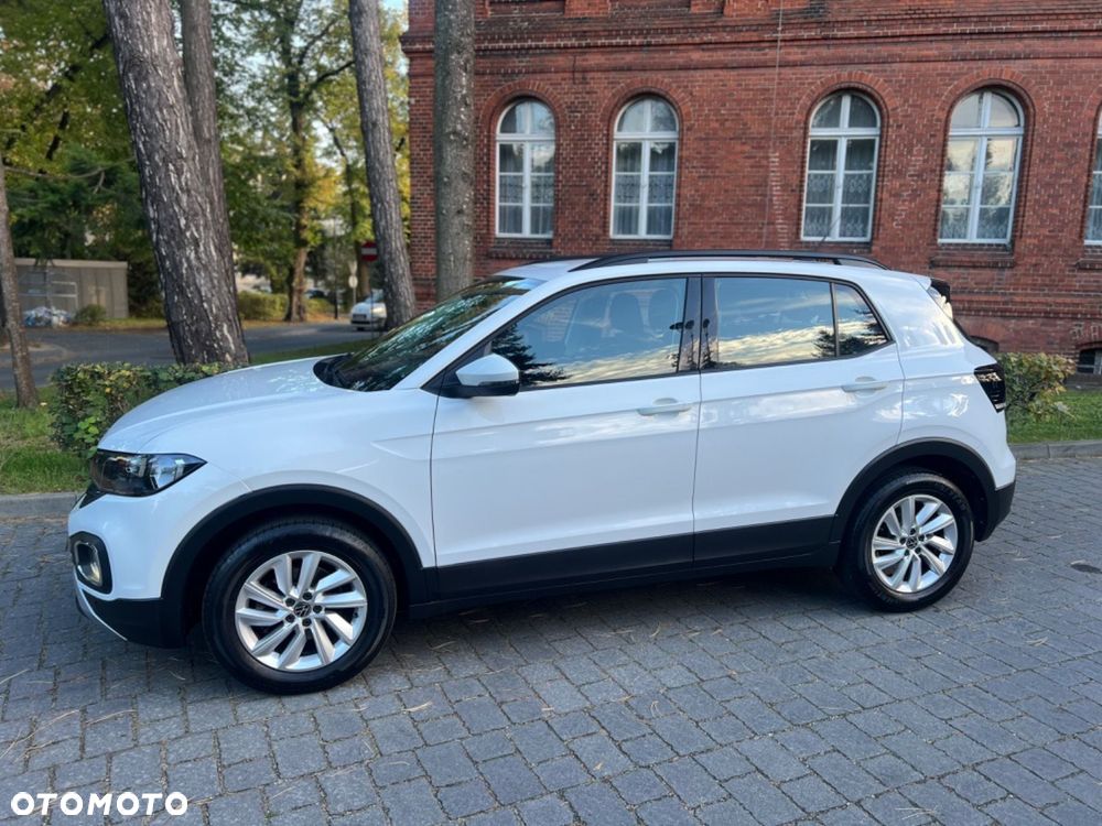 Volkswagen T-Cross 2023 photo 2