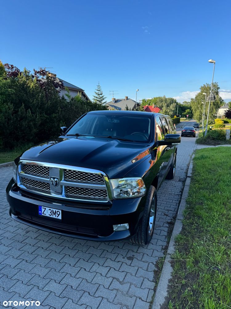 Dodge RAM 5.7 4x4 - 1