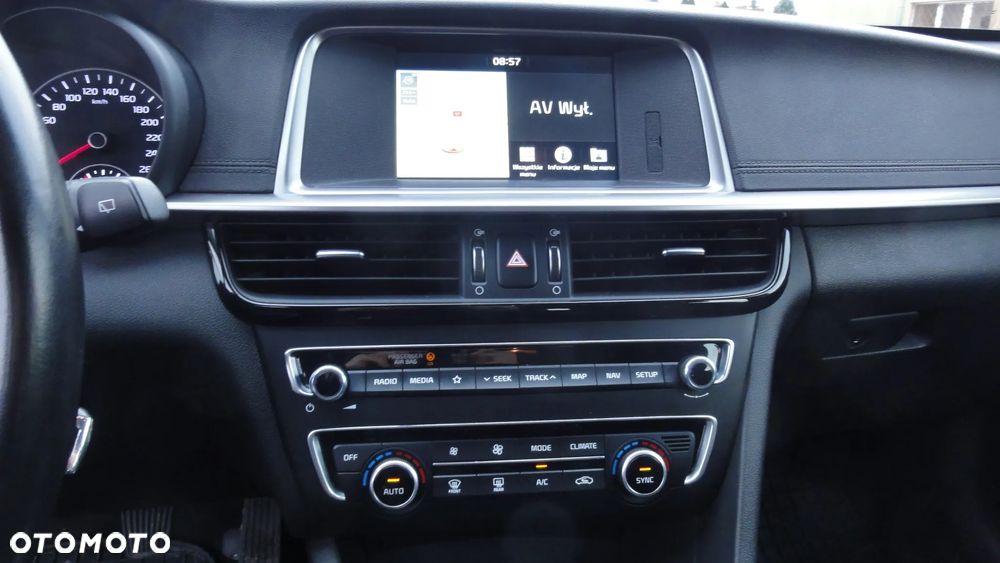Kia Optima 2.0 M - 7