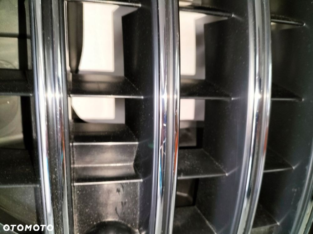 atrapa kratka mercedes e klasa w214 22- 63 amg - 5