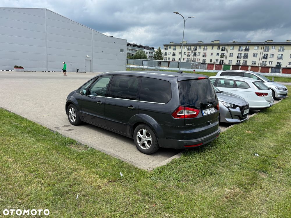 Ford Galaxy 2.3 Ghia - 4