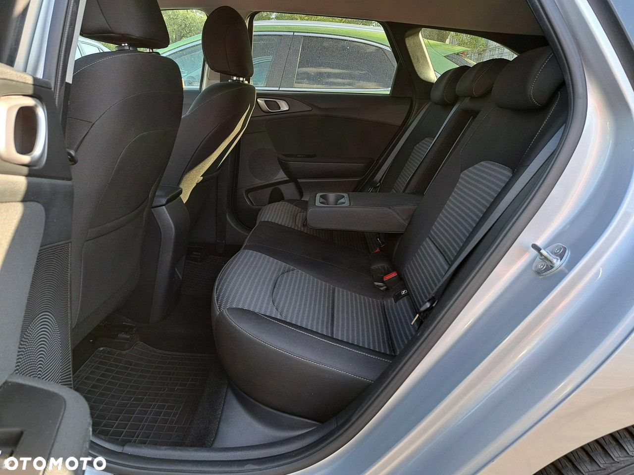 Kia Ceed 1.5 T-GDI M - 16