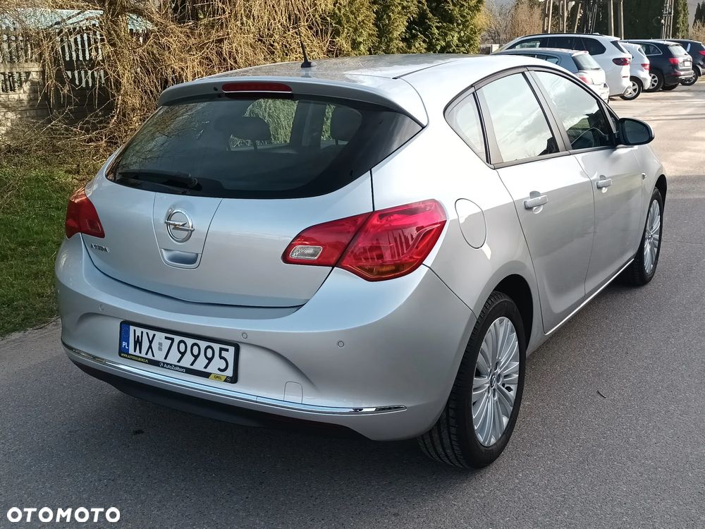 Opel Astra 1.6 Enjoy - 9