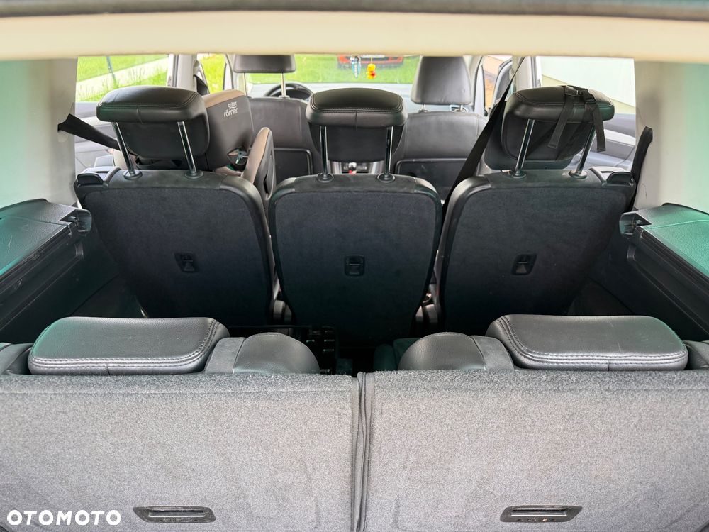 Volkswagen Sharan 2.0 TDI Comfortline - 11