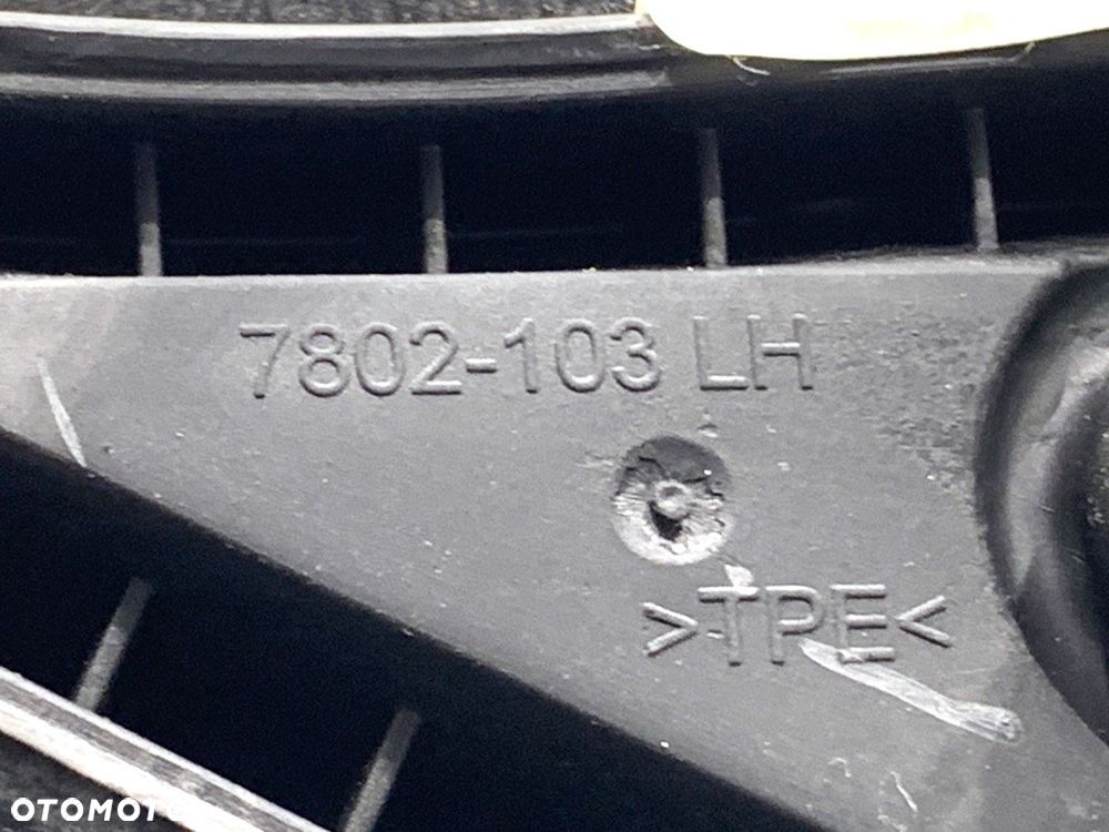 LUSTERKO LEWY  NISSAN JUKE (F15) 2010 - 2022 1.2 DIG-T 85 kW [115 KM] benzyna 2014 - 2022 - 6