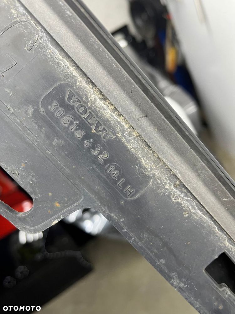 Nakładka progu Volvo V40 S40 sedan kombi 95-04r. lewa listwa próg zewnętrzny 30618432 - 16