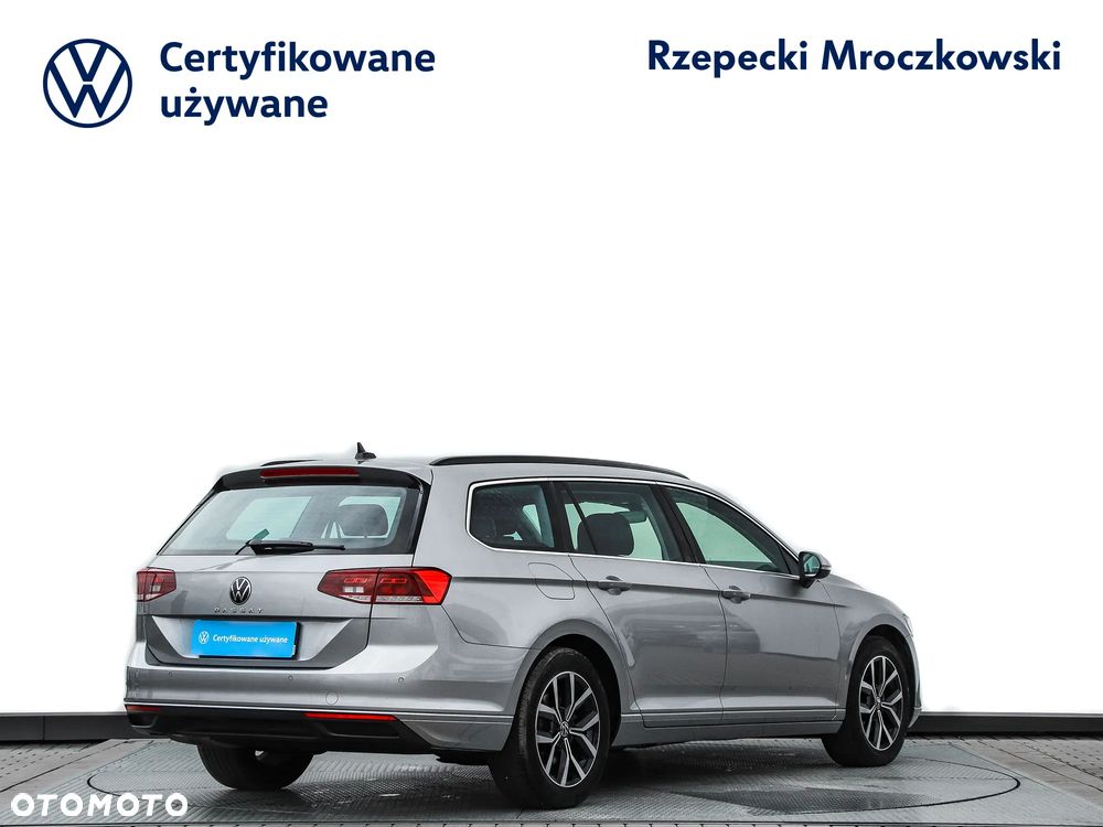 Volkswagen Passat 2.0 TDI Business DSG - 5