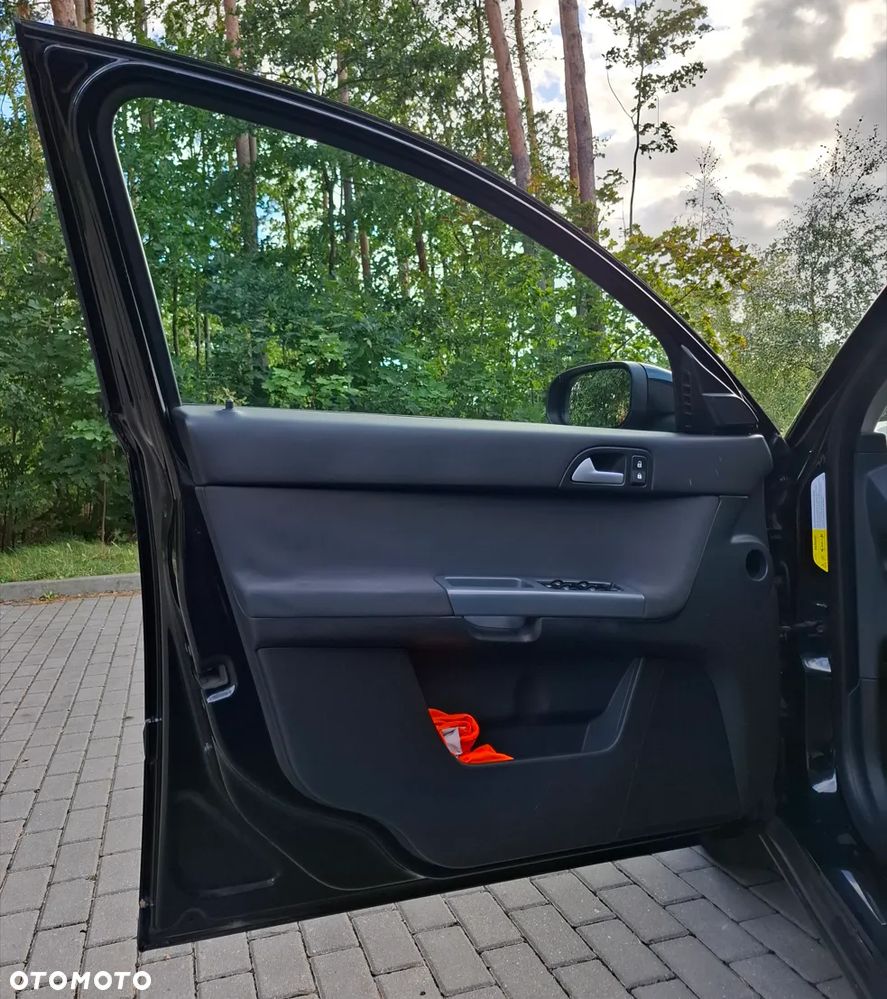 Volvo V50 1.6D Momentum - 25