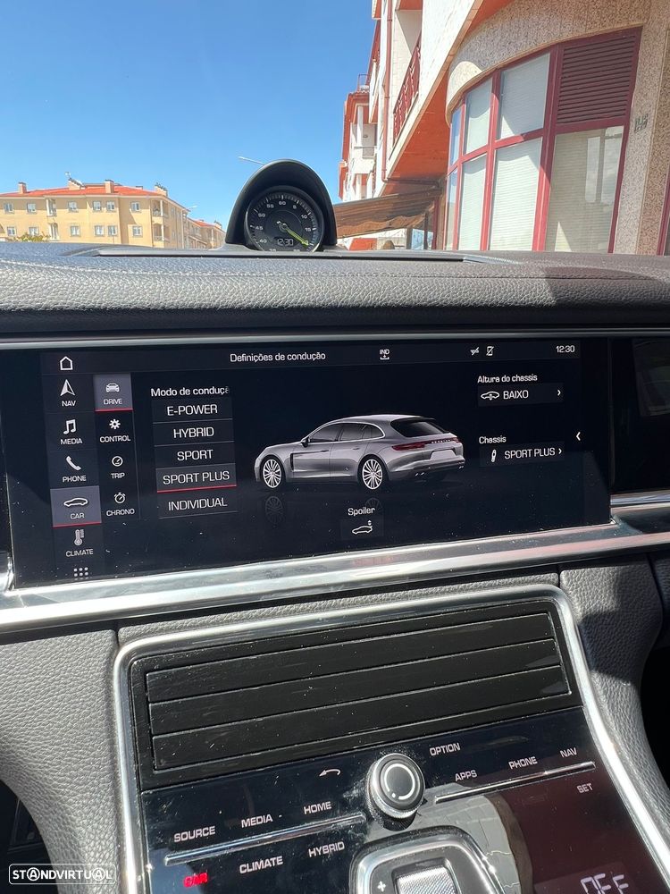Porsche Panamera Sport Turismo 4 E-Hybrid - 10