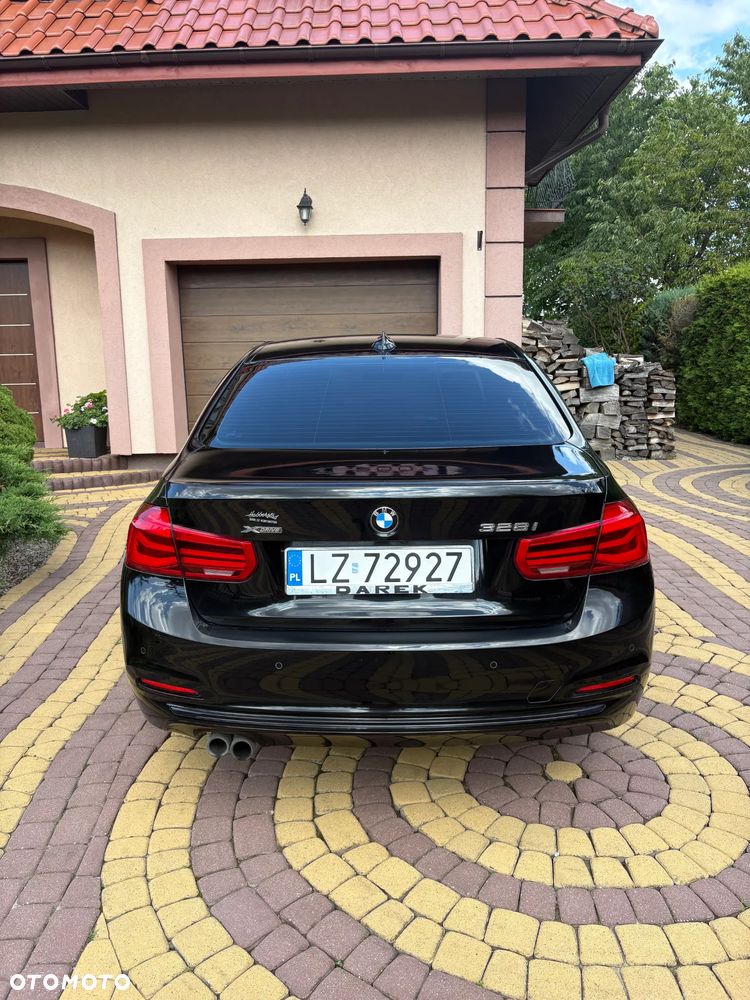 BMW Seria 3 328i Luxury Line - 4