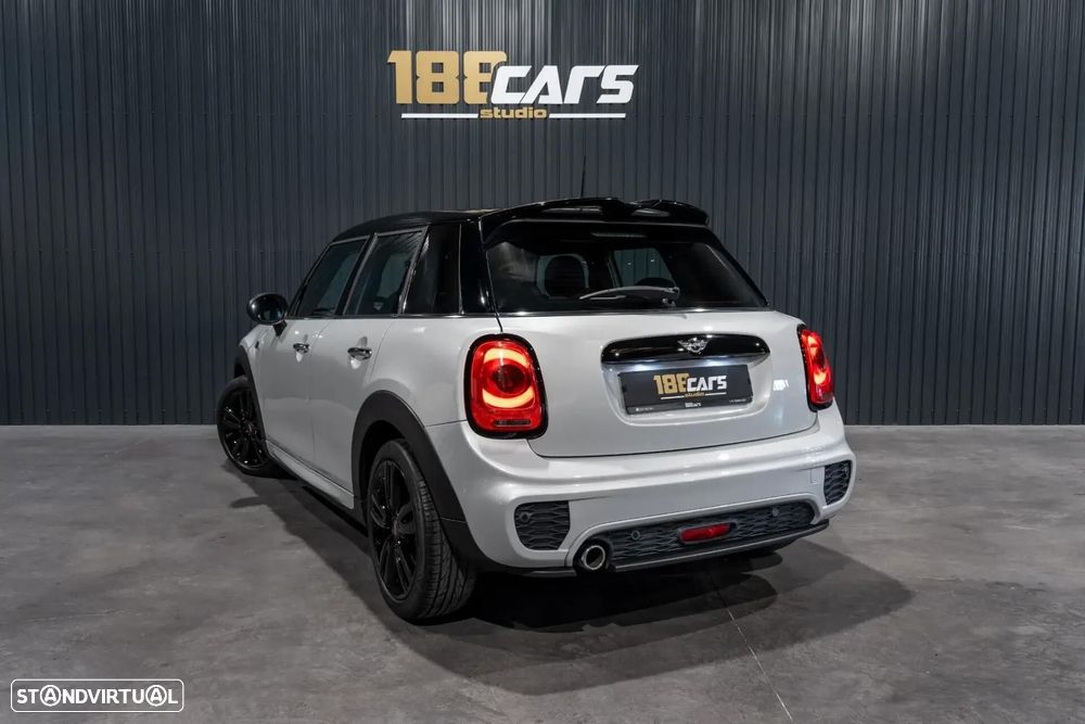 MINI 5 Portas Cooper D Auto - 60