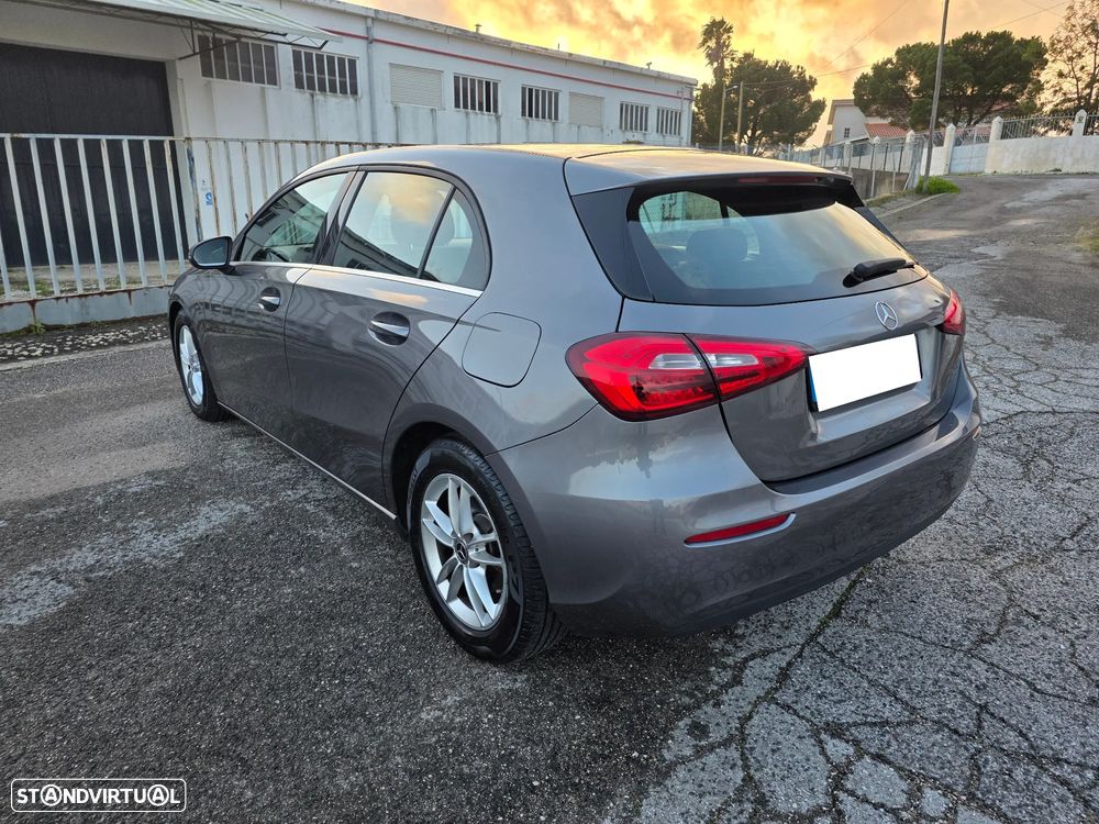 Mercedes-Benz A 180 d Style Plus - 10