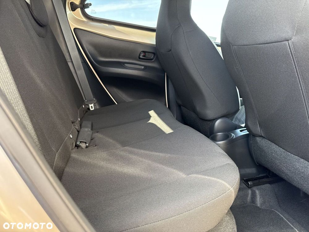Toyota Aygo X 1.0 VVT-i Style CVT - 11