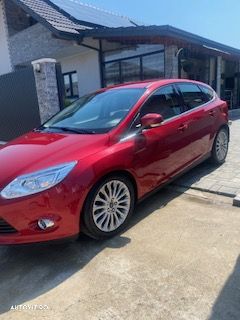 Ford Focus - 8