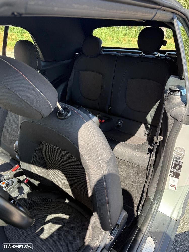 MINI Cabrio Cooper D - 21