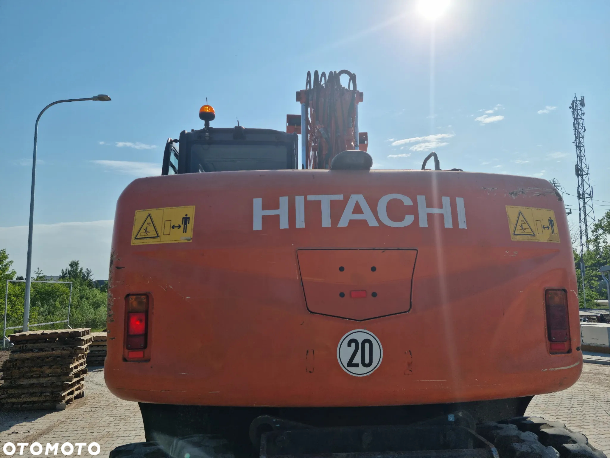 Hitachi ZX 140W-3 - 5