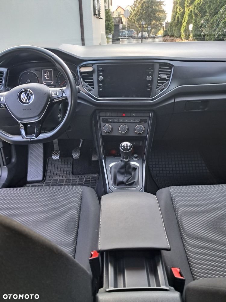 Volkswagen T-Roc - 7